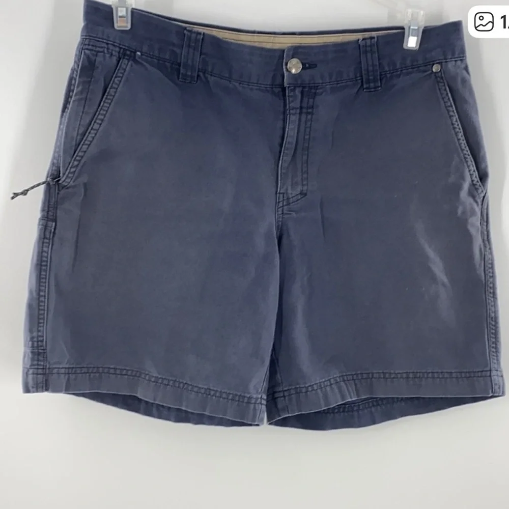 LOVE OF 3 PAIRS COLUMBIA SPORTSWEAR ARMY GREEN NAVY $ TAN SHORTS SIZE 32”